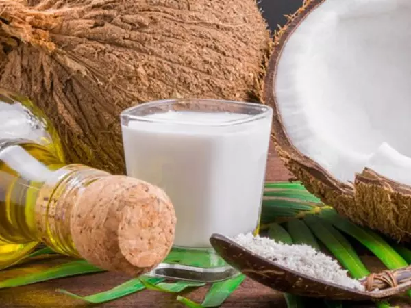 Kokos – hranljiva namirnica bogata zdravim mastima, vitaminima i mineralima