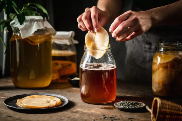 Kombuha – prirodni fermentisani napitak za zdravlje