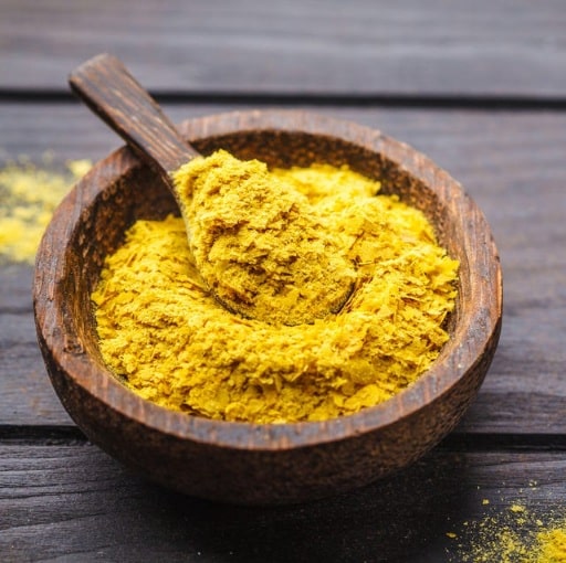 Nutritivni kvasac – prirodni dodatak bogat vitaminima i mineralima za zdravlje i energiju.